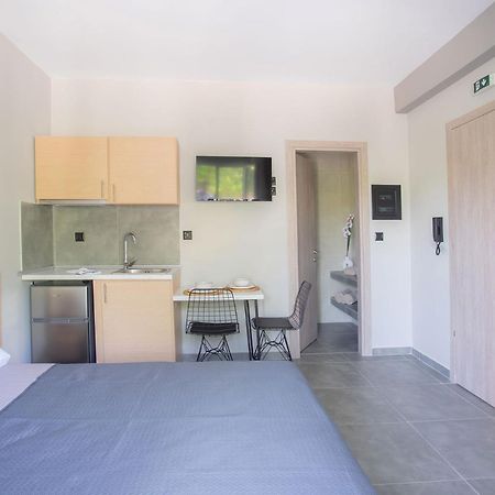 Studios 21 Nydri  Luaran gambar
